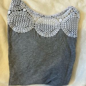 Grey t-shirt with white crochet detail